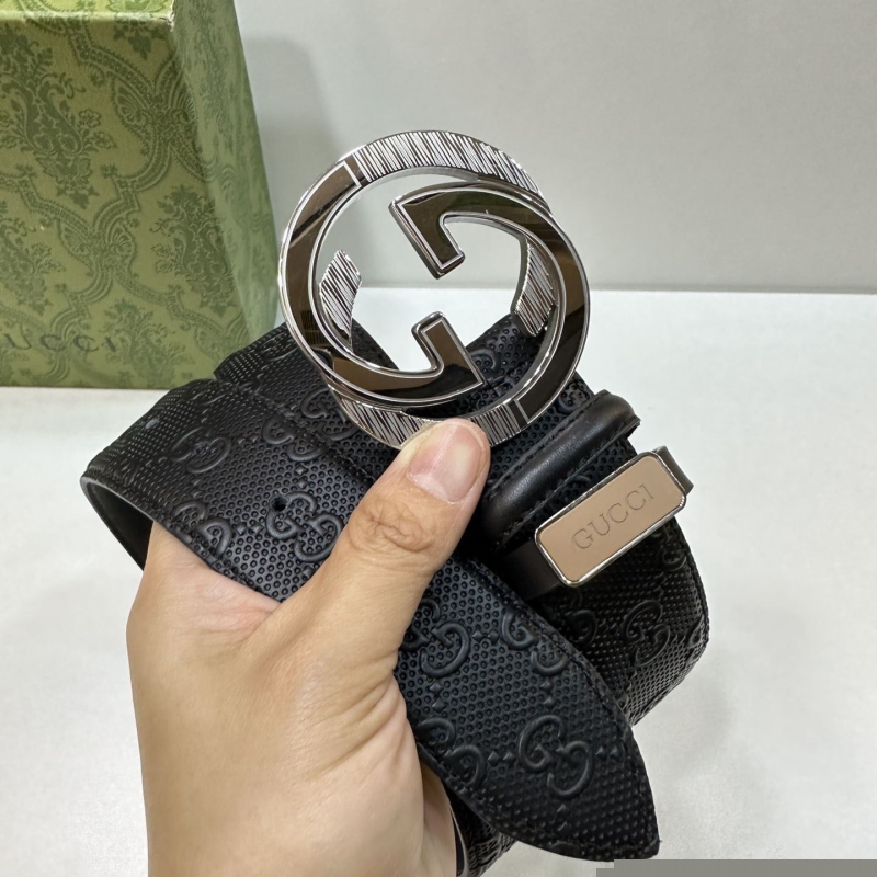 G*u*i belts